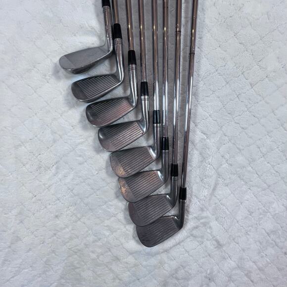 Titleist Golf 735CM Forged Iron Set 3-Pitching True Temper Dynamic Gold S300 RH - Picture 4 of 7